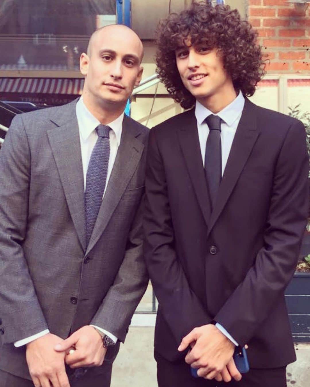 シャーロットオリンピアさんのインスタグラム写真 - (シャーロットオリンピアInstagram)「Happy Birthday to my ‘twin’ brothers born 7 years apart @alexanderdellal @maximilienraphael 🥳🎉💕🦁 All my siblings are Leos so I’m somewhat of a lion tamer #leoseason ♌️」8月4日 21時30分 - charlotteolympia