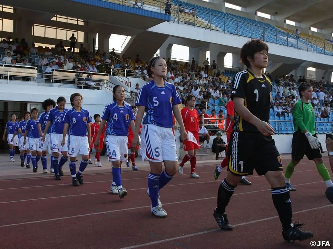 日本サッカー協会さんのインスタグラム写真 - (日本サッカー協会Instagram)「【#OnThisDay】2007.8.4🔙 ・ 北京オリンピック2008 最終予選 #なでしこジャパン 8-0 ベトナム 📍ベトナム・ハイフォン ・ 13年前、なでしこジャパンが北京オリンピックの出場権を獲得！このあと本大会でベスト4に進出したなでしこジャパンは、世界の頂点に上り詰めていくことになります。 ・ GK #福元美穂 #山郷のぞみ DF #磯崎浩美 #安藤梢 #近賀ゆかり #矢野喬子 #豊田奈夕葉 #岩清水梓 MF #酒井與恵 #澤穂希 #宮本ともみ #原歩 #柳田美幸 #宮間あや #阪口夢穂 FW #荒川恵理子 #大野忍 #永里優季  #nadeshiko #daihyo #jfa #女子サッカー」8月4日 21時36分 - japanfootballassociation