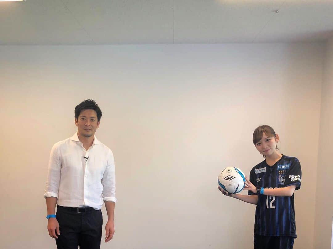 東馬場ななのインスタグラム：「⚽️ ガンバ大阪公式YouTubeチャンネルの『CAZI散歩』 私立ガンバ女子学園のコーナーが 久しぶりに登場しています😌 今回はなんと！ 加地亮さんにサッカーを教えて頂く授業でした😆 今日から4週連続で配信されます♪ 一生懸命頑張ったのでぜひ観てください😇」