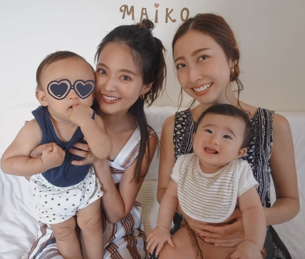 佐野真依子さんのインスタグラム写真 - (佐野真依子Instagram)「子供も大人も同い年👶☀️👶 またおっきくなってたにこにこハレチと泣き虫息子🐛 壁にチョキチョキお名前 貼ってまっててくれた やさしいMIKIJI✂︎🌿」8月4日 13時09分 - sanomaisanomai