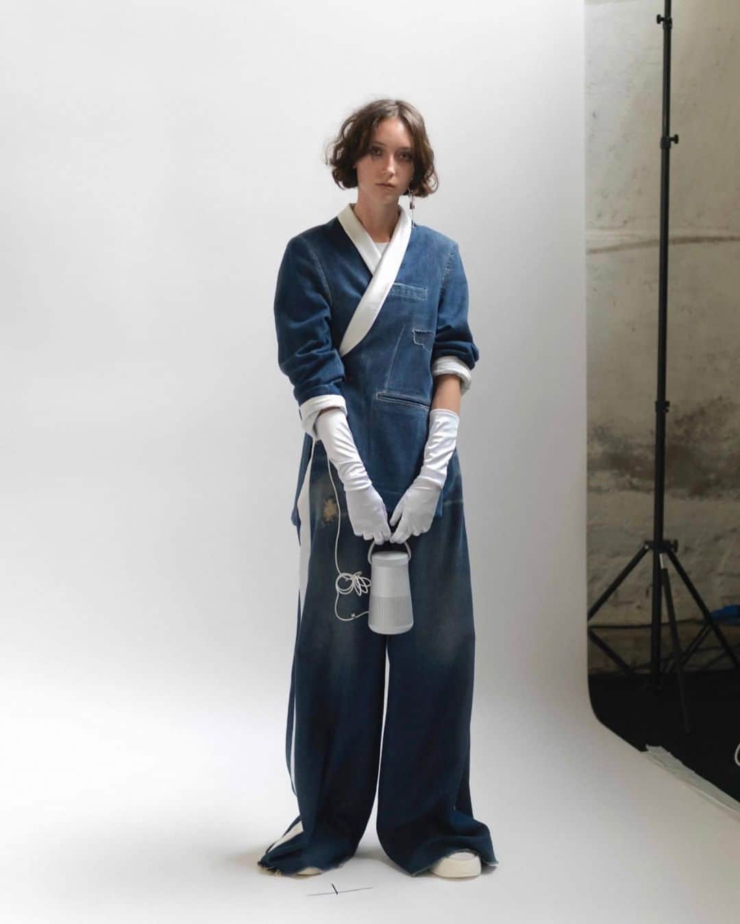 I.T IS INSPIRATIONさんのインスタグラム写真 - (I.T IS INSPIRATIONInstagram)「Denim on denim will never go out of style. - @mm6maisonmargiela has deconstructed silhouettes and redefined urban basics. - #ITHK #ITisInspiration #mm6 #mm6maisonmargiela #denimjacket #SS20」8月4日 13時12分 - ithk