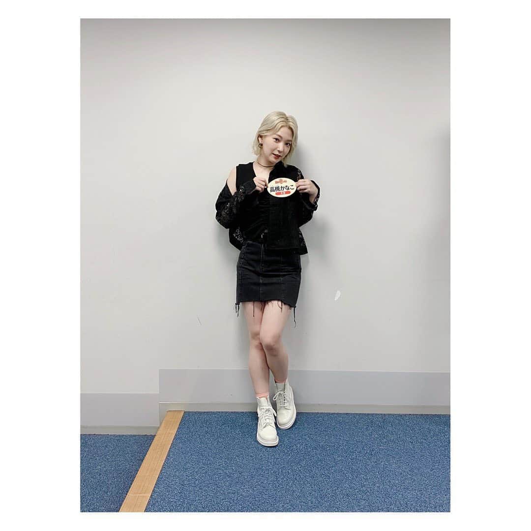 高槻かなこさんのインスタグラム写真 - (高槻かなこInstagram)「. THEカラオケ☆バトル 観てくれた皆様ありがとうございました🎤⭐️ みんなからもらったスクショのお気に入りを詰め合わせ🙏🏻 . 紅蓮華むずかしかった...！ しかし実力不足なので更に鍛錬して最強の歌い手になれるようにがんばります✊🏻🐱 あー、はやくライブしたいっ . 👗@mori_shunsuke_boy  . #カラオケバトル」8月4日 13時33分 - kanako.tktk