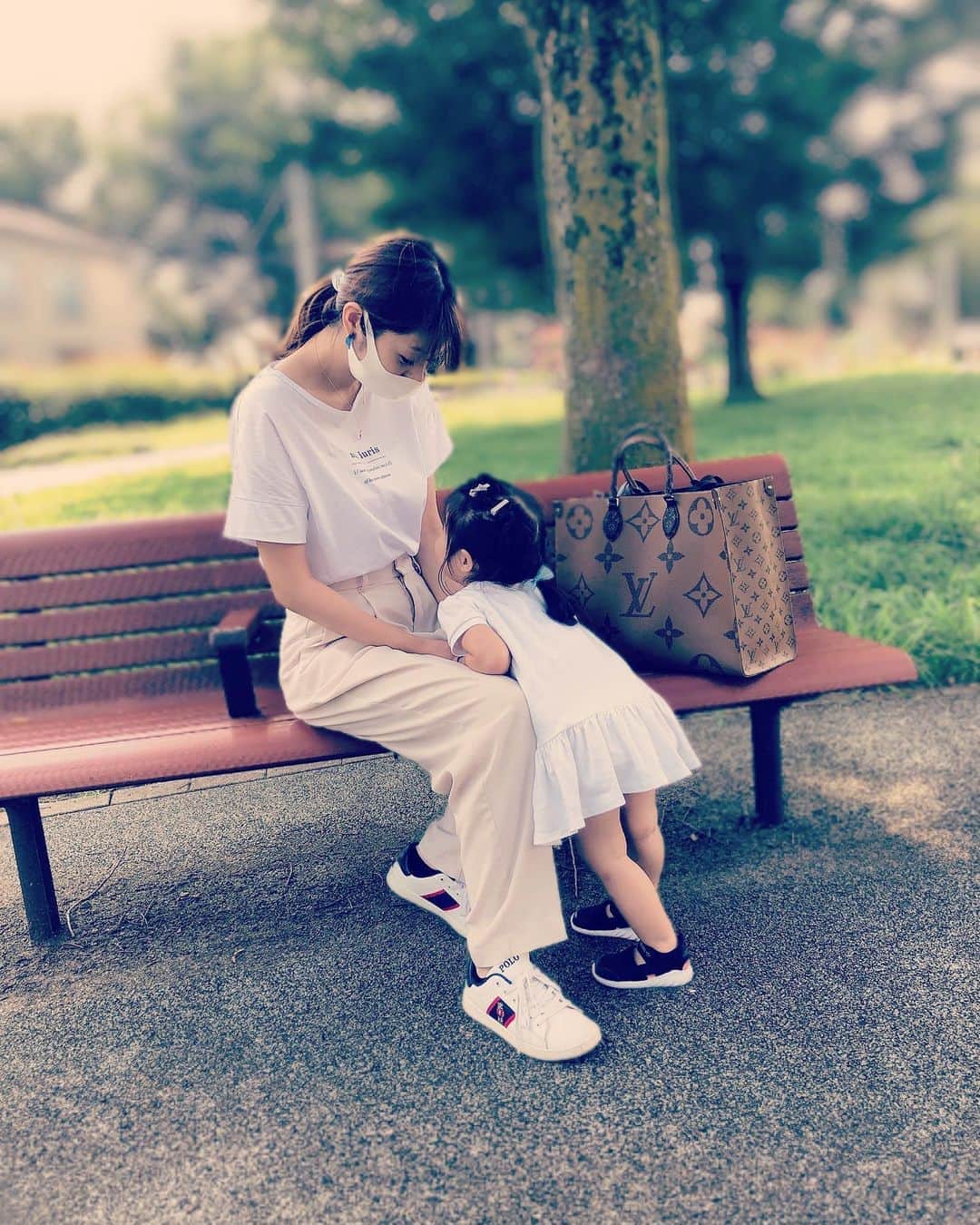芳賀優里亜さんのインスタグラム写真 - (芳賀優里亜Instagram)「暑くて溶ける。。。」8月4日 14時31分 - yuria_haga