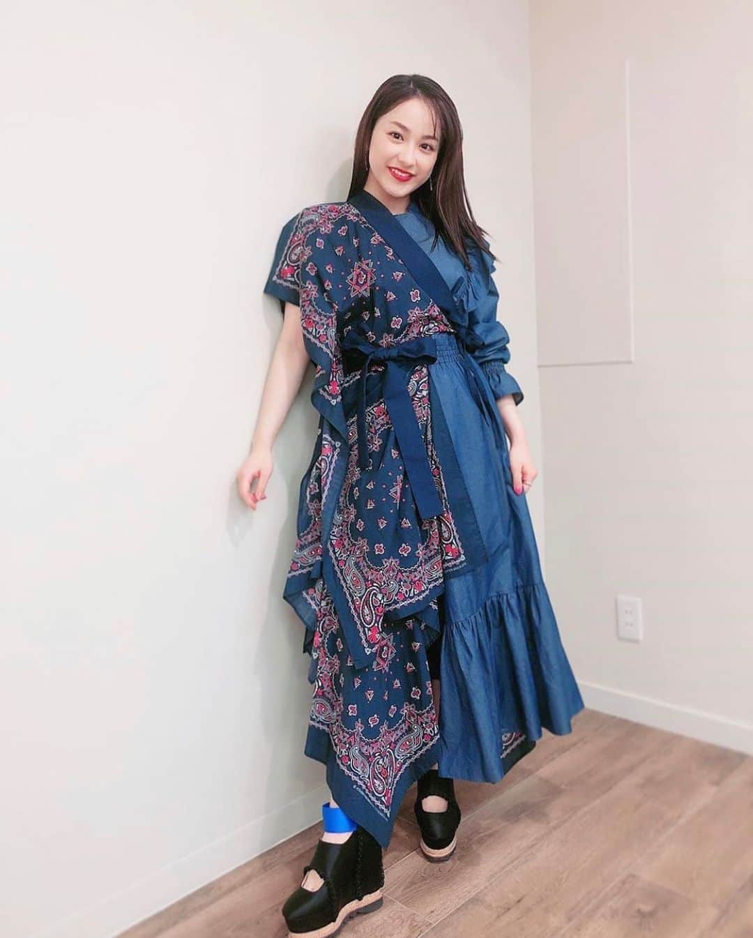 アツシナカシマのインスタグラム：「#atsushinakashima #アツシナカシマ #ドレス #平祐奈 @yunataira_official」