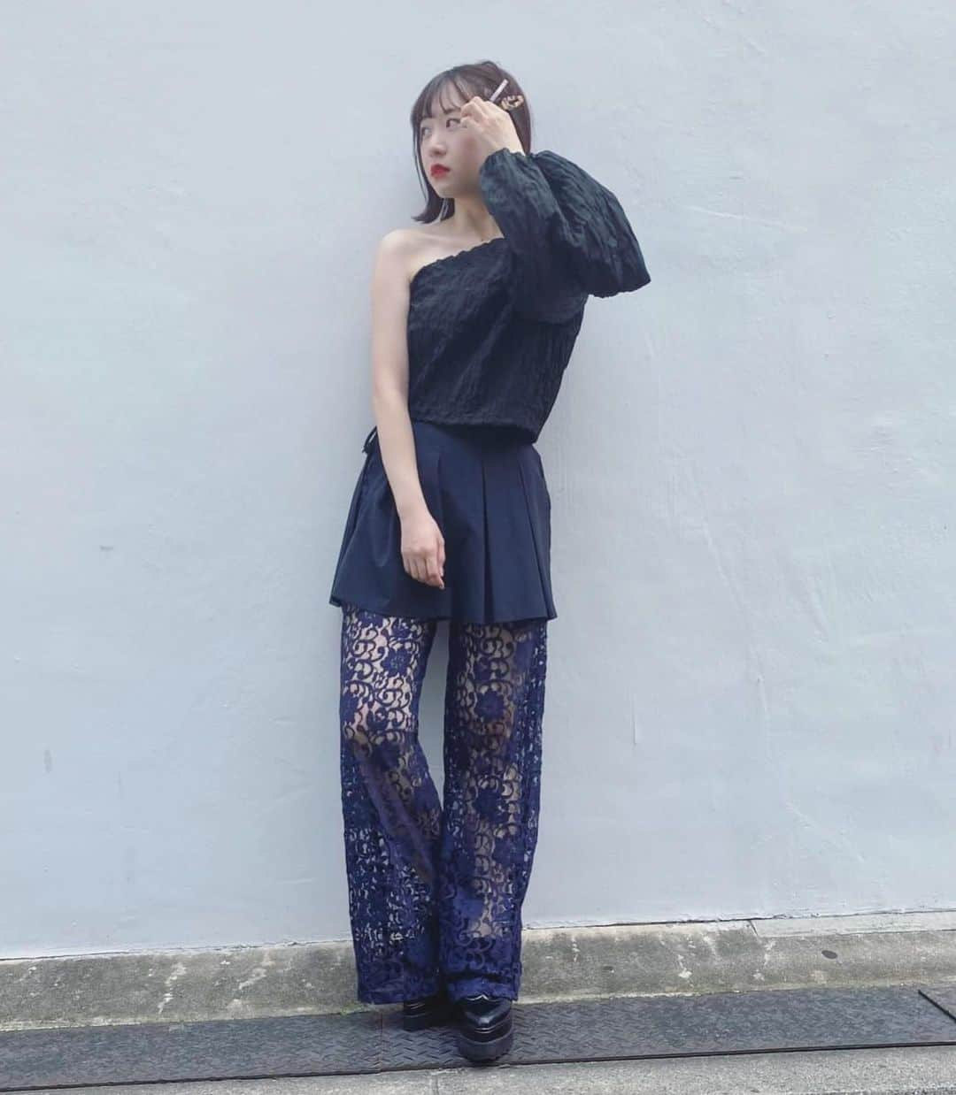 HONEY MI HONEY OFFICIALさんのインスタグラム写真 - (HONEY MI HONEY OFFICIALInstagram)「staff coordinate🌻  @honeymihoney_official @honeymihoney_style  #HONEYMIHONEY #表参道 #原宿 #大阪 #南堀江 #时尚 #我的最愛 #ハニーミーハニー #tokyo #osaka #outfit #fashion」8月4日 14時57分 - honeymihoney_official