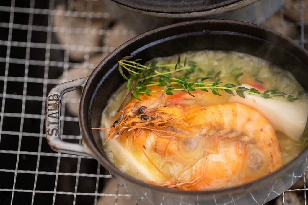 THE LUIGANS Spa&Resortさんのインスタグラム写真 - (THE LUIGANS Spa&ResortInstagram)「*﻿ 『RESORT TERRACE BBQ』﻿ 今年のルイガンズのBBQは、最高の焼き加減を知り尽くしたプロの料理人がすべて焼きあげて提供する、『焼き師付きプラン』も登場！﻿ 通常の金額＋1000円でご利用いただけます。﻿ いつもとは一味違った贅沢な時間を過ごしてみてはいかがですか？﻿ ﻿  *大人20名様以上で福岡市内近郊まで無料送迎プランもご用意しております﻿ ﻿ _________________________﻿ ◆詳細・ご予約﻿ プロフィールのURLより﻿ ◆お問い合わせ・ご予約﻿ 092-603-2590 instagramのDM﻿ 公式LINE(ハイライトよりご登録いただけます)﻿ luigans@plandosee.co.jp﻿  #bbq #luigans #theluigans」8月4日 15時45分 - theluigans