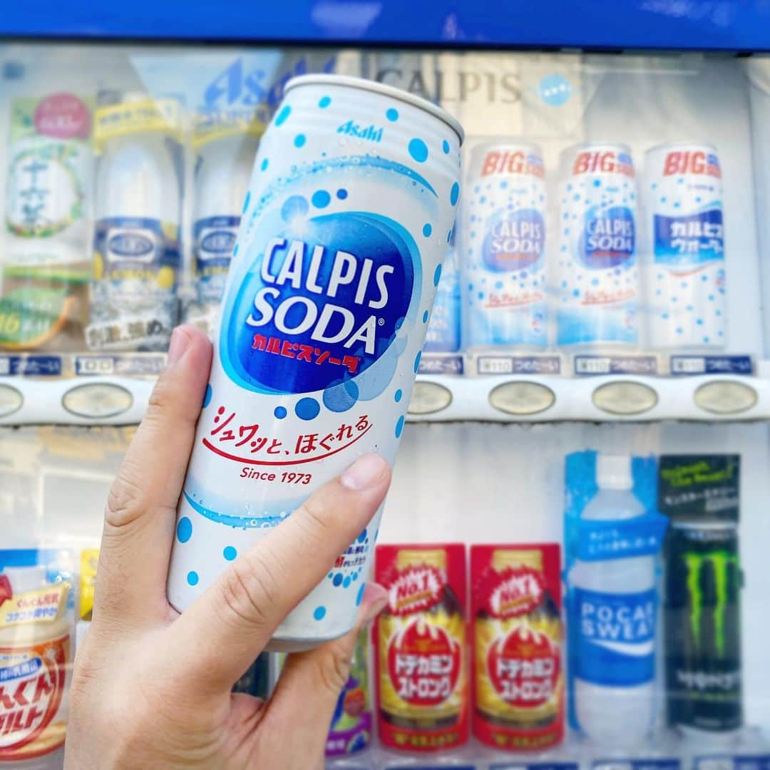 中倉隆道さんのインスタグラム写真 - (中倉隆道Instagram)「. 「カラダにピース」 . 大好きな飲み物😍🥤💕 . . 水分補給♬ . . #カルピス #カルピスソーダ #カルピス大好き #カラダにピース」8月4日 16時17分 - ryudo.tokyo