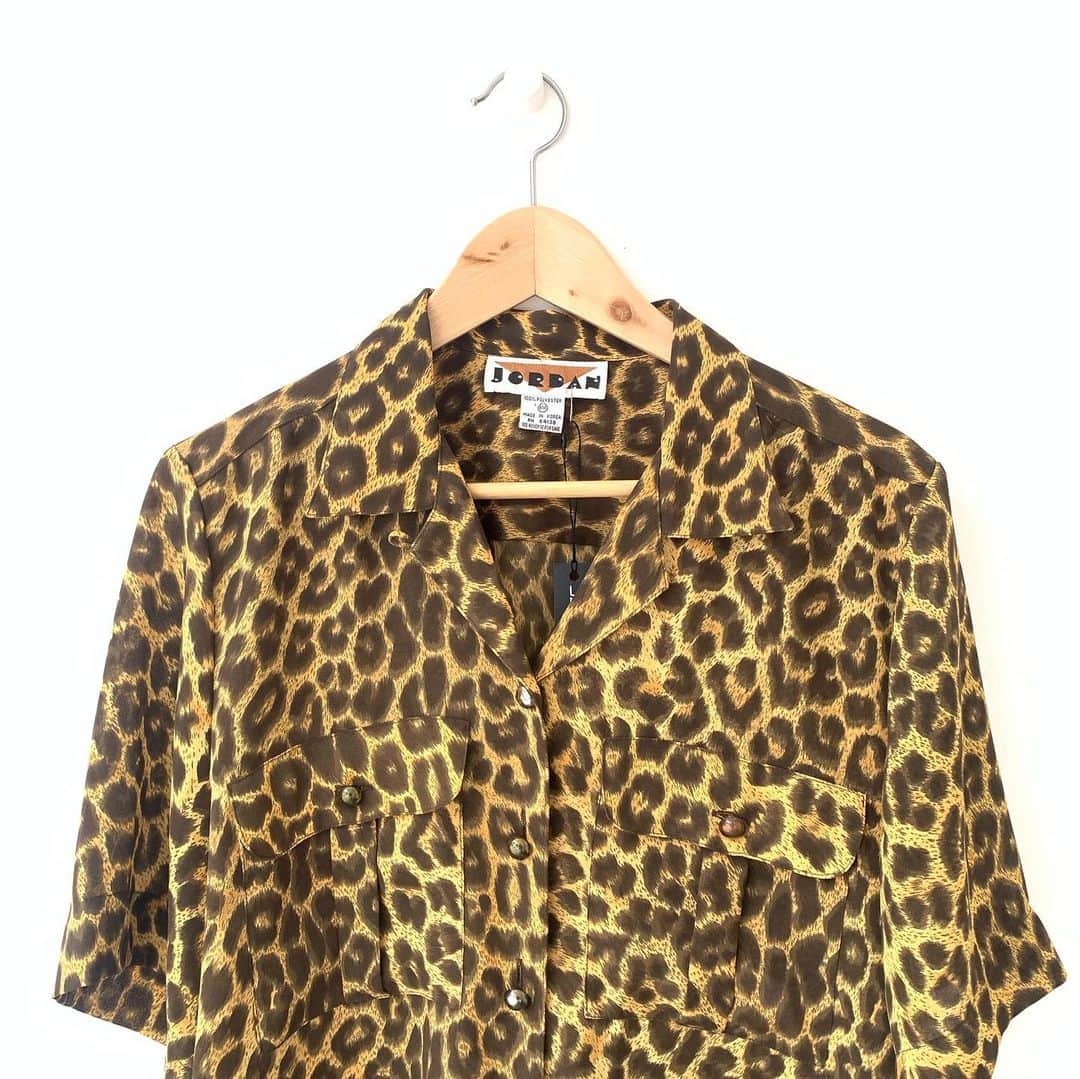 ジャムルさんのインスタグラム写真 - (ジャムルInstagram)「TOMMY HILFIGER カーゴショーツ　¥5000+tax . Lady's leopard オープンカラーシャツ　¥4500+tax .  WEB SHOPに入荷しております。 是非ご覧ください。 jammru.com  #お問い合わせはお電話で承ります #jammru #osaka  #fashion  #streetstyle  #streetfashion  #vtg  #vintage  #used  #usedclothing  #古着 #古着屋 #ファッション #70s #80s #90s #ご来店の際はマスクの着用をお願い致します」8月4日 16時19分 - jammru