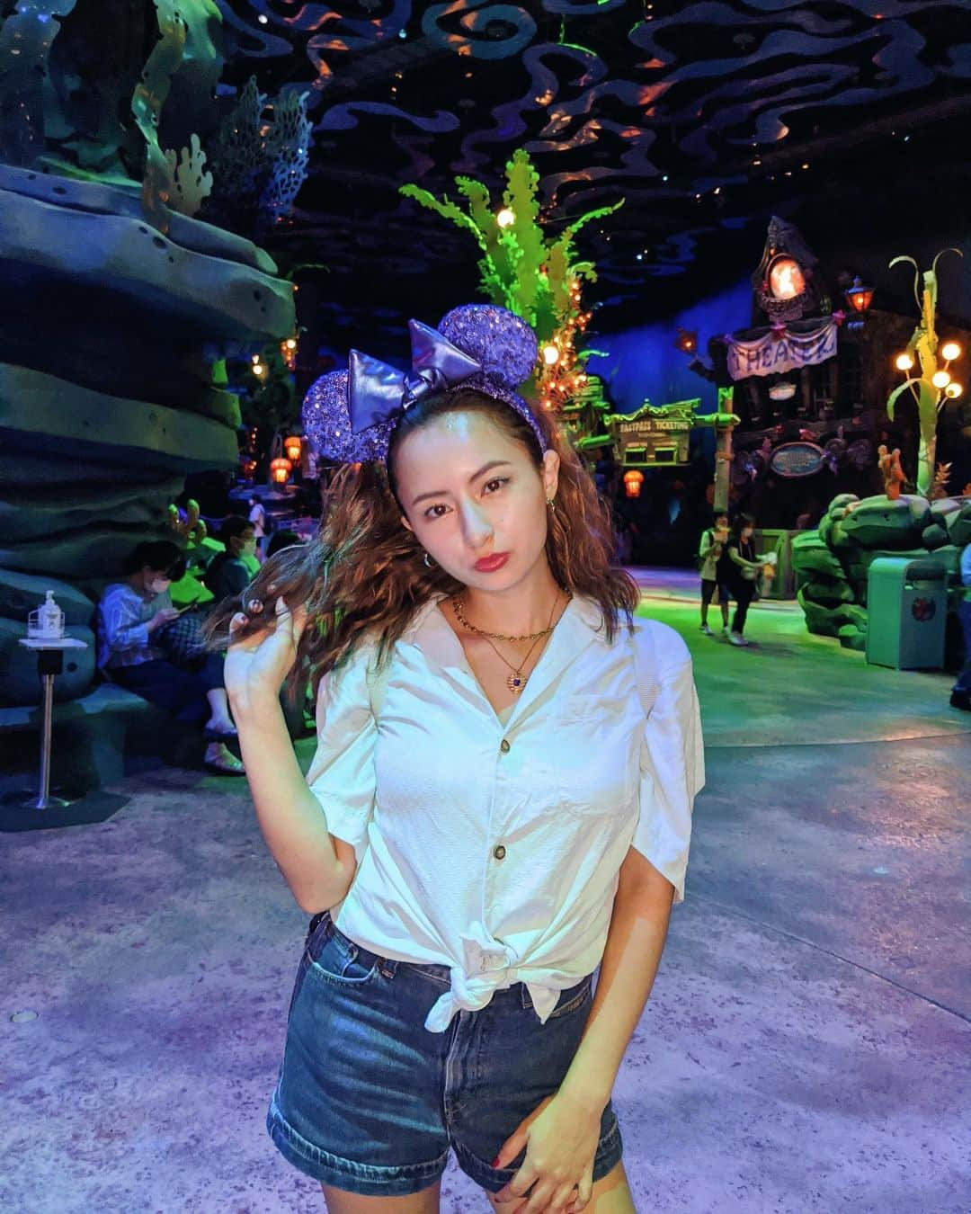 Julia Castroさんのインスタグラム写真 - (Julia CastroInstagram)「🧜🏻‍♀️🧜🏻‍♀️🧜🏻‍♀️💜💜💜 好きな場所🐠 . #JULIDY #disneyland #disneysea #tokyodisneyland #tokyodisneysea #mermaid #mermaidlagoon  #ariel #littlemermaid  #tokyodisneyresort  #disneyfashion  #ディズニーランド #ディズニーシー #東京ディズニーランド #東京ディズニーシー #東京ディズニーリゾート  #ディズニー #カチューシャ #ディズニーファッション #ディズニーコーデ #マーメイドラグーン  #人魚 #アリエル」8月4日 22時15分 - julia.c.0209