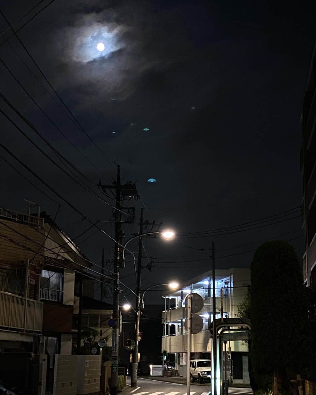 森田繁のインスタグラム：「雲を肴に月見酒」