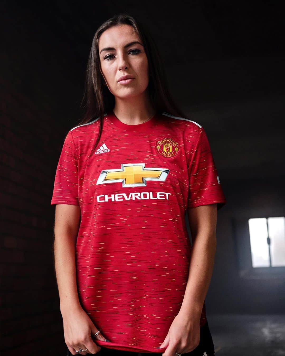 adidas Footballさんのインスタグラム写真 - (adidas FootballInstagram)「What makes us United. Introducing the new 2020/21 @manchesterunited Home jersey, exclusively available now through adidas.com and official club stores.」8月4日 17時01分 - adidasfootball