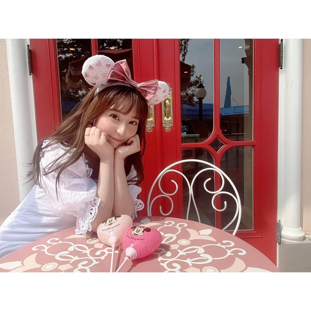 堀尾実咲のインスタグラム：「🤍🐭💖  #ディズニー #ディズニーランド #東京ディズニーランド #TDL #ディズニーリゾート #東京ディズニーリゾート #disney #disneyland #tokyodisneyland #disneyresort」