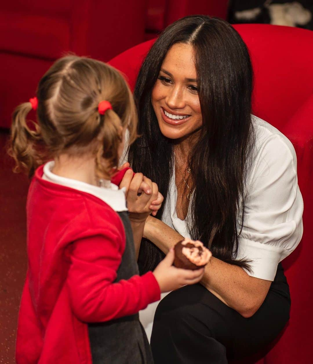 ウィリアム（ケンブリッジ公）さんのインスタグラム写真 - (ウィリアム（ケンブリッジ公）Instagram)「Wishing a very happy birthday to The Duchess of Sussex today! 🎂🎈」8月4日 16時58分 - princeandprincessofwales