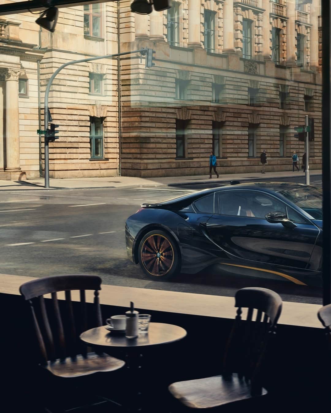 BMWのインスタグラム：「Breaking new ground in driving innovations are the shared values of BMW i and the ABB FIA Formula E Championship - the most innovative race series in the world. Don't miss the final six races in Berlin this week. #THEi8 #BMW @BMWi #BornElectric @BMWMotorsport #FormulaE __ BMW i8 Coupé: Energy consumption in kWh/100 km (combined): 14.0. Fuel consumption in l/100 km (combined): 1.8. CO2 emissions in g/km (combined): 42. Further information: www.bmw.com/disclaimer. Acceleration (0-100 km/h): 4.4 s. Power: 275 kW, 374 hp, 570 Nm. Top speed (limited): 250 km/h.」