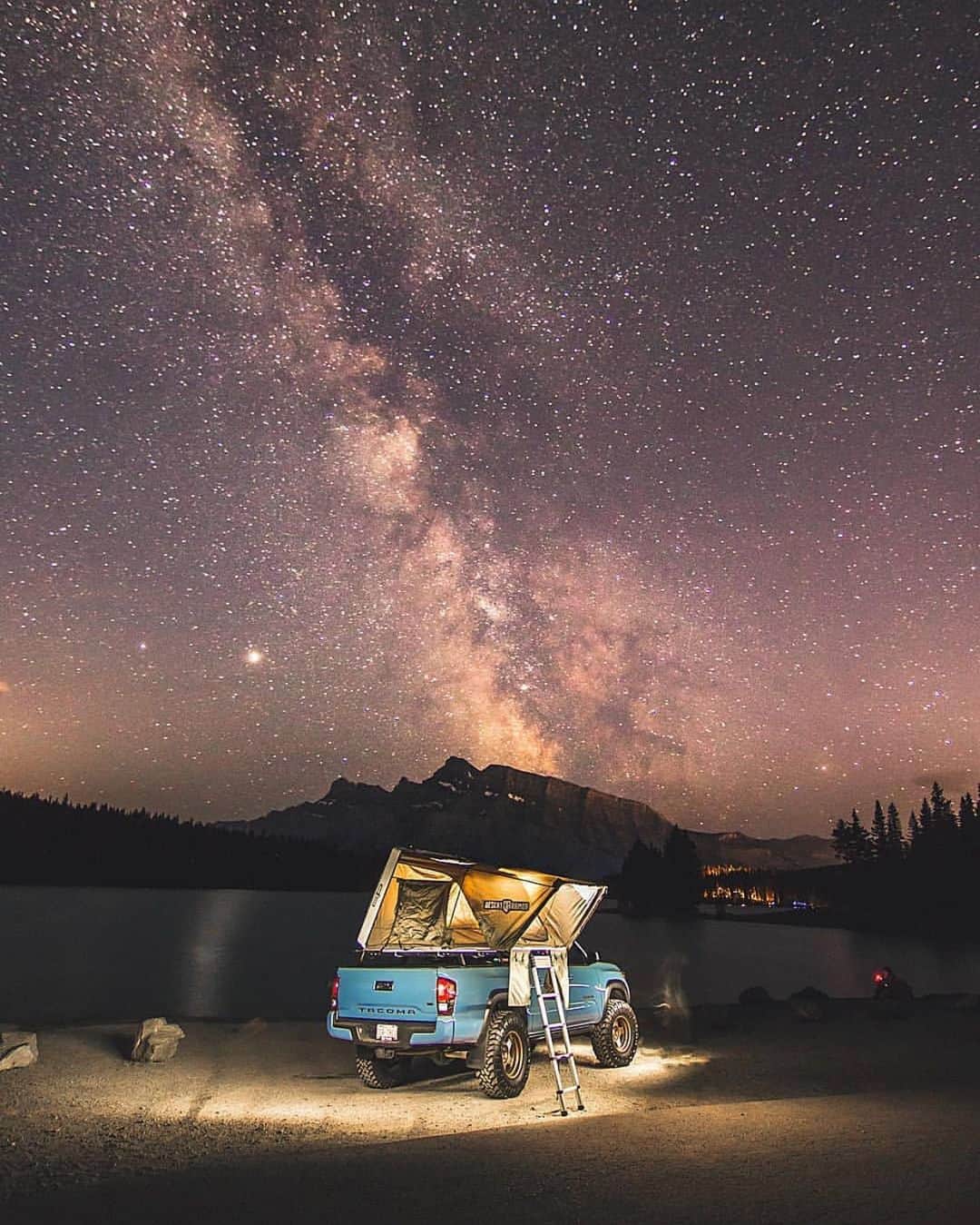 Canon Photographyさんのインスタグラム写真 - (Canon PhotographyInstagram)「Camping under the Milky Way  Photography // @sam_orr1  Curated by @henry.nathan  #milkyway #stars #camping #outdoors #adventure」8月4日 17時04分 - cpcollectives