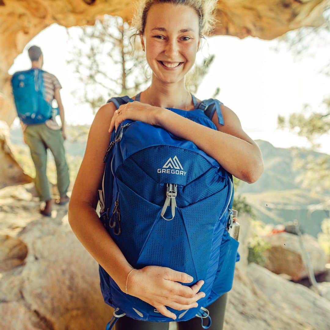GREGORYのインスタグラム：「ACTIVE TRAIL  MIWOK/MAYA﻿ ﻿ ファストハイカーにも人気のミウォック/マヤ。柔軟性と通気性に優れるサスペンションは体にフィットしながらもアクティブな動きを妨げず、機動性とバランスというミウォックの哲学を体現しています。﻿ ﻿ #MIWOK﻿ #MAYA」