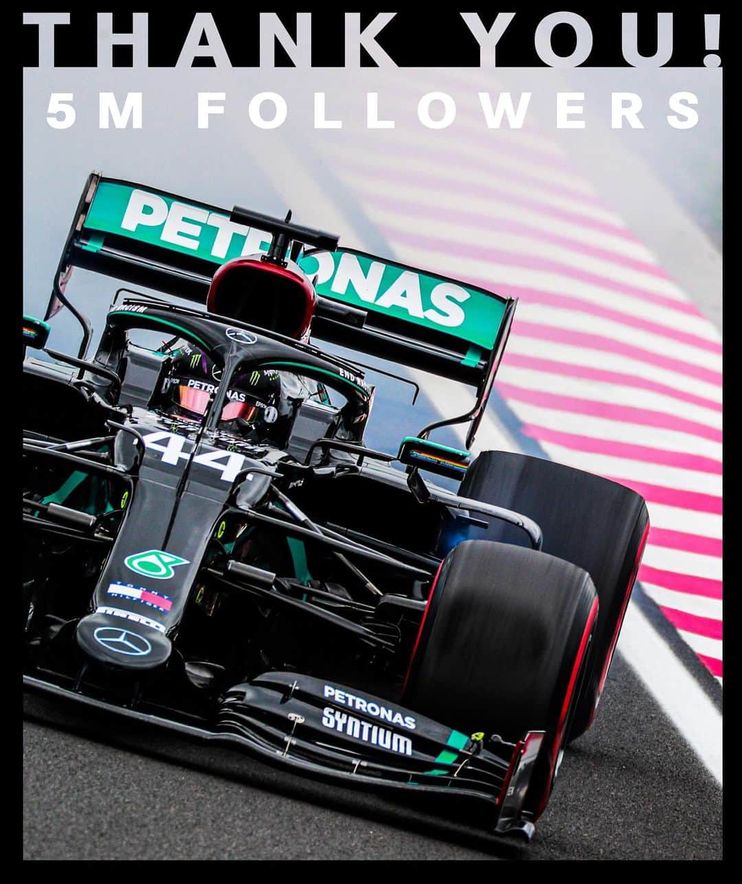 MERCEDES AMG PETRONASさんのインスタグラム写真 - (MERCEDES AMG PETRONASInstagram)「5️⃣ MILLION FOLLOWERS! Thank you for joining us on this journey. 👊 We couldn’t have made it here without you, Team ❤️🖤」8月4日 17時35分 - mercedesamgf1