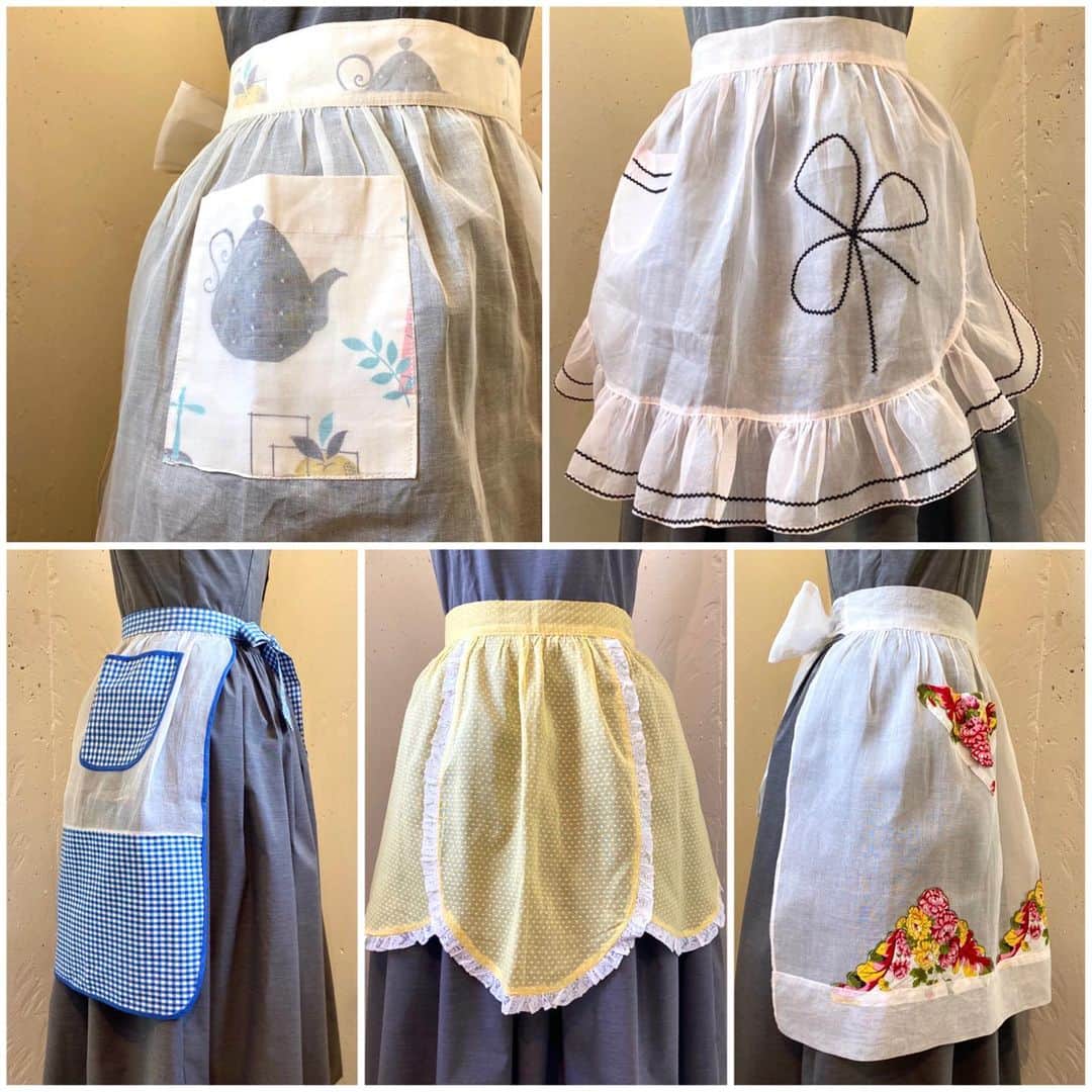 NUTTY Vintage&Collectibleのインスタグラム：「🌨 APRON NEW ARRIVAL 🌨 ㅤㅤㅤㅤㅤㅤㅤㅤㅤㅤㅤㅤㅤ うっとりしてしまうヴィンテージエプロンは 現代にはないような形や色味がなんともロマンティック＊  透け感たっぷりなエプロンは、 お洋服とも合わせやすいのがうれしい💠 ㅤㅤㅤㅤㅤㅤㅤㅤㅤㅤㅤㅤㅤ 後ろで結ぶリボンもそれぞれ可愛らしく、後ろ姿まで抜かりないです。  こんなおしゃれなエプロンでキッチンに立つのはもちろん、普段のおしゃれにもいかがでしょうか？  こちらもONLINE STOREでご注文いただきますと、送料無料でお届けいたします📮 ご自宅でのショッピングに是非ご活用下さいませ＊  🛒〜〜〜〜〜〜〜〜〜〜〜 SUMMER SALE LINE UP 〜〜〜〜〜〜〜〜〜〜〜〜🛒 🎟30%~50% OFF TICKET SALE 💎VINTAGE JEWELRY : EVERYTHING 10%OFF 🛀EVERYTHING ¥1000 BATHTUB 📮ONLINE STORE SHPPING FREE 〜〜〜〜〜〜〜〜〜〜〜〜〜」