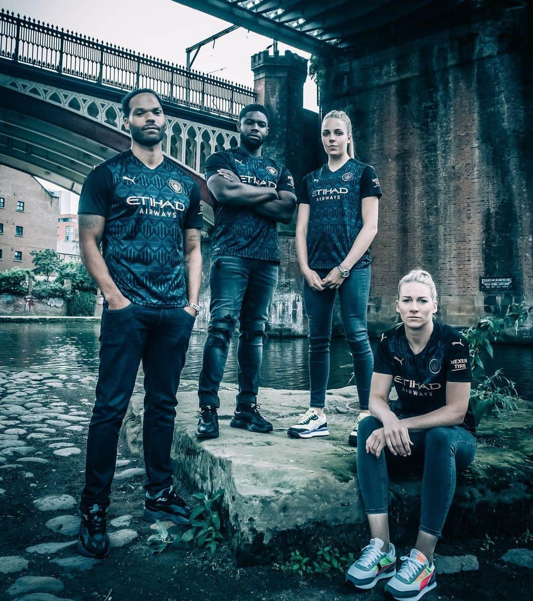 ジョリオン・レスコットさんのインスタグラム写真 - (ジョリオン・レスコットInstagram)「@mancity x @pumafootball Away Kit 💥  From Castlefield to the World 🔵」8月4日 17時58分 - joleonlescott