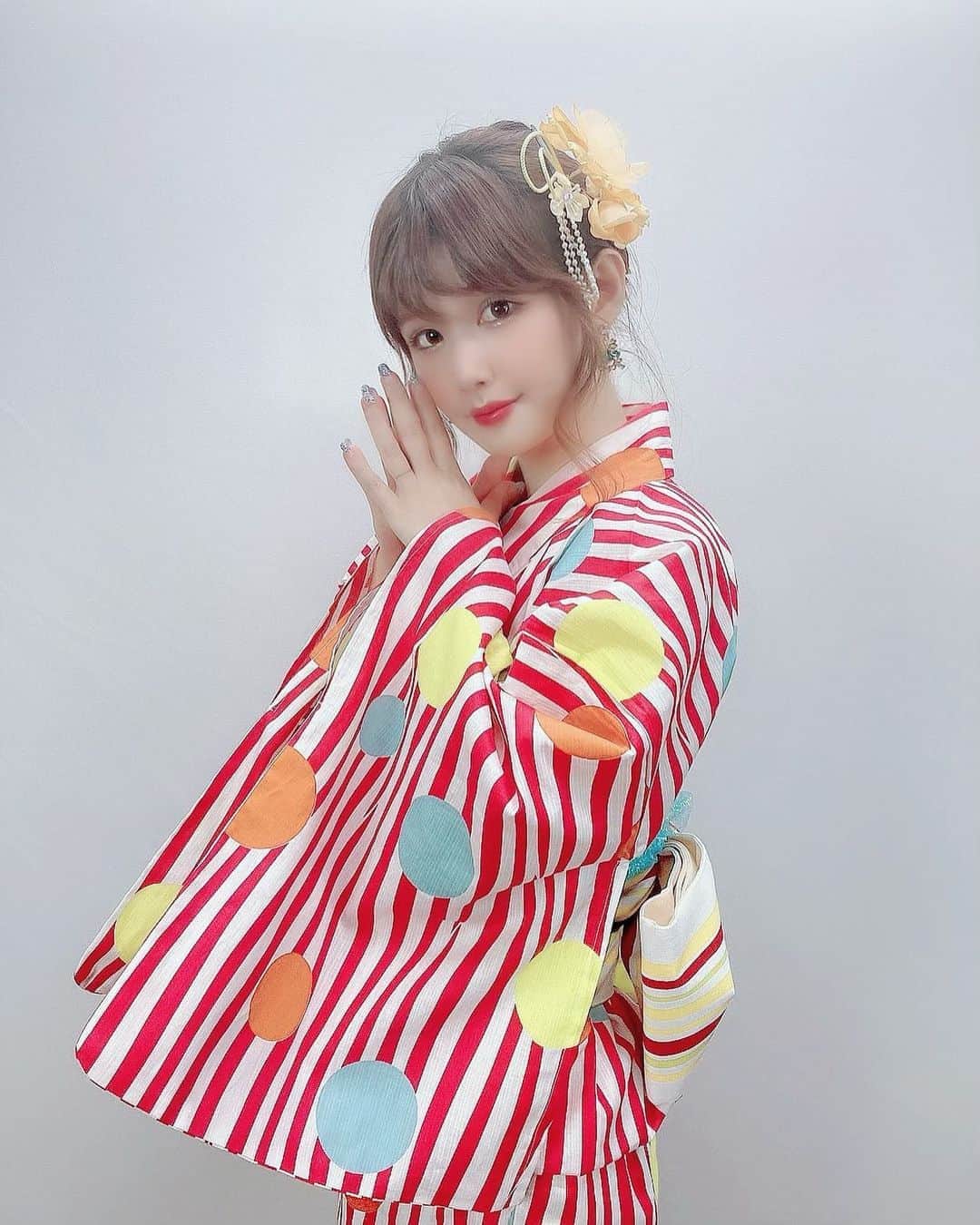 涼宮琴音のインスタグラム：「元気？」
