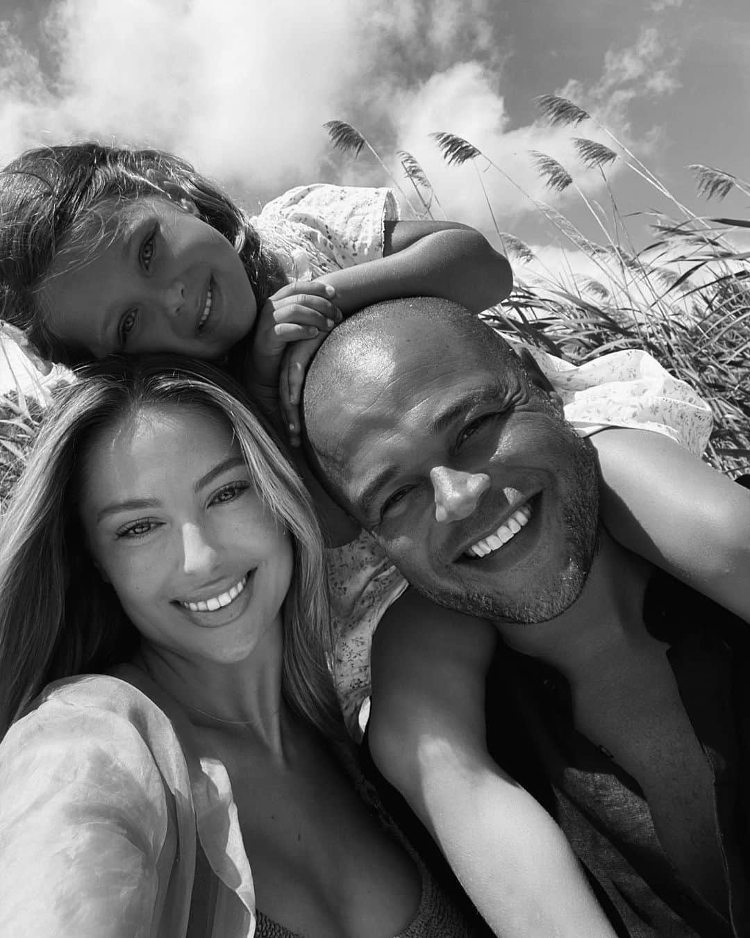 のインスタグラム：「My family ♥️」