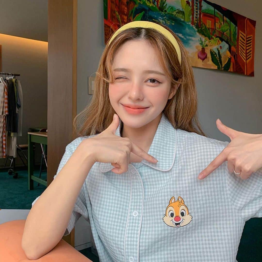 Chuuのインスタグラム：「❤️Disney 단독❤️ 이렇게 사랑스러운 만남이 어디있을까용✨ 우리 츄에서 만나용!」