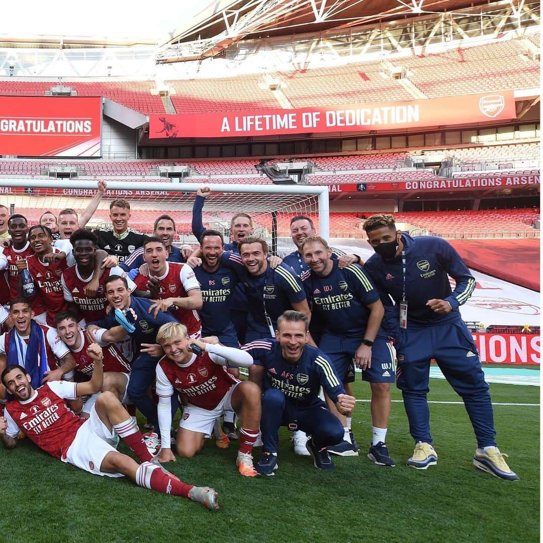 アーセナルFCさんのインスタグラム写真 - (アーセナルFCInstagram)「𝐓𝐎𝐆𝐄𝐓𝐇𝐄𝐑 👊⁠⠀  #Arsenal #EmiratesFACup #COYG」8月4日 18時42分 - arsenal