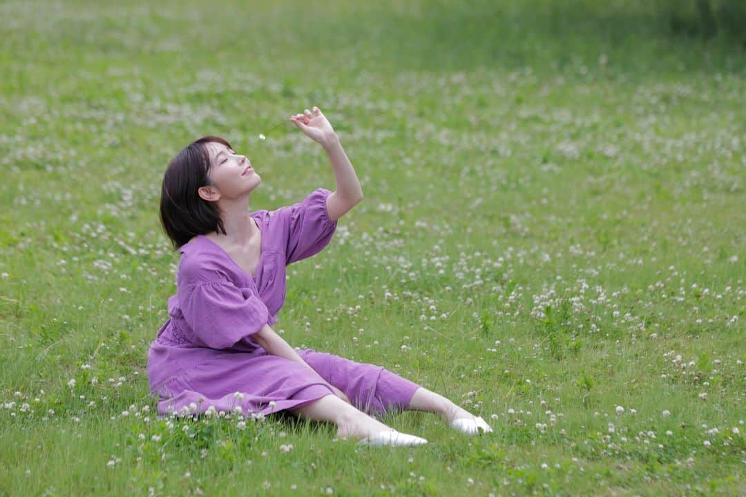 児玉アメリア彩さんのインスタグラム写真 - (児玉アメリア彩Instagram)「待ちわびた梅雨明け。﻿ ﻿ 夏の写真は新緑の色が綺麗に出て良きだね🌱﻿ ﻿」8月4日 18時53分 - aya_amelia_kodama