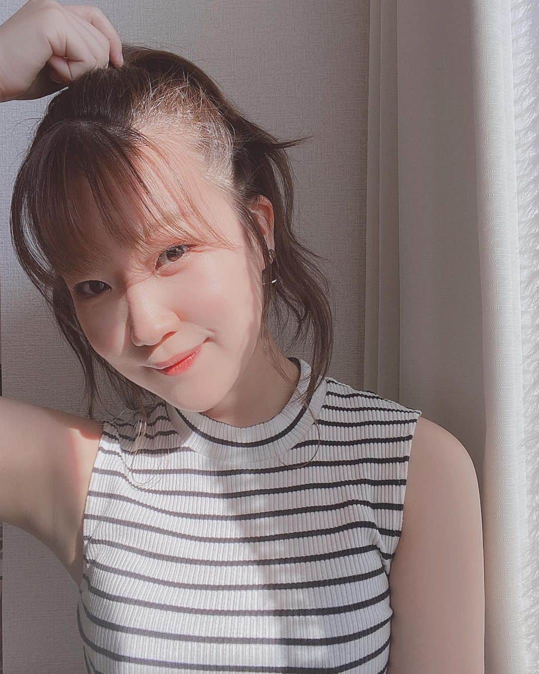 のインスタグラム：「︎︎︎︎︎☺︎ 🌞🌴 今年の夏もたくさん笑って生きてこ〜」