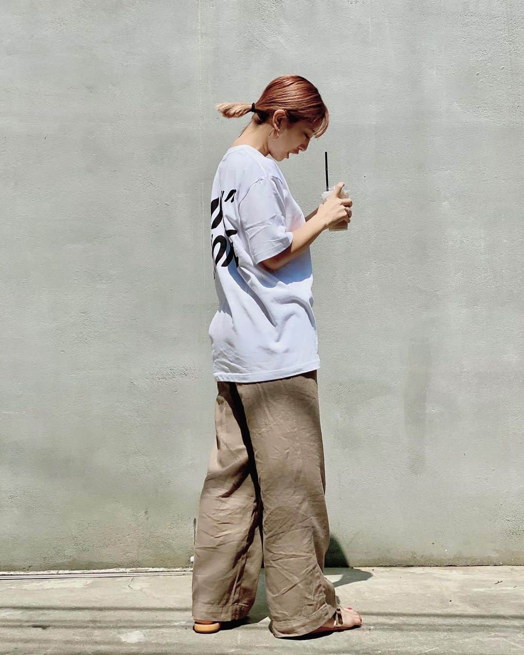 本橋優華さんのインスタグラム写真 - (本橋優華Instagram)「夏だ！ Tシャツ大好き。  #ootd#tshirt#mfcstore#pants#uniqlo#summer#2020#Tシャツ#白T#medium」8月4日 20時02分 - uk_jp