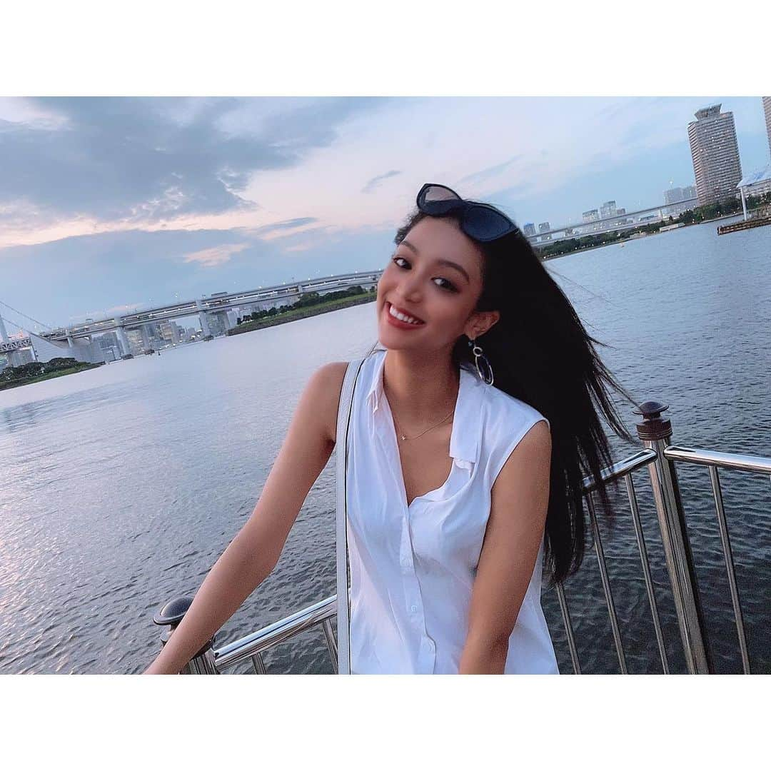 小松ナオさんのインスタグラム写真 - (小松ナオInstagram)「幸🕊」8月4日 20時15分 - komatsu__nao