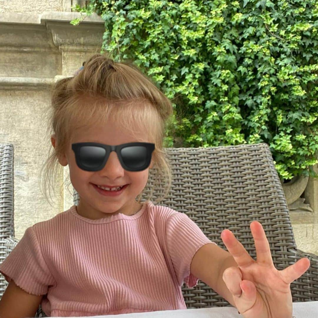 ダニエレ・バゼッリのインスタグラム：「Tanti auguri principessina mia ❤️+3 🥳 @alicecasarini」