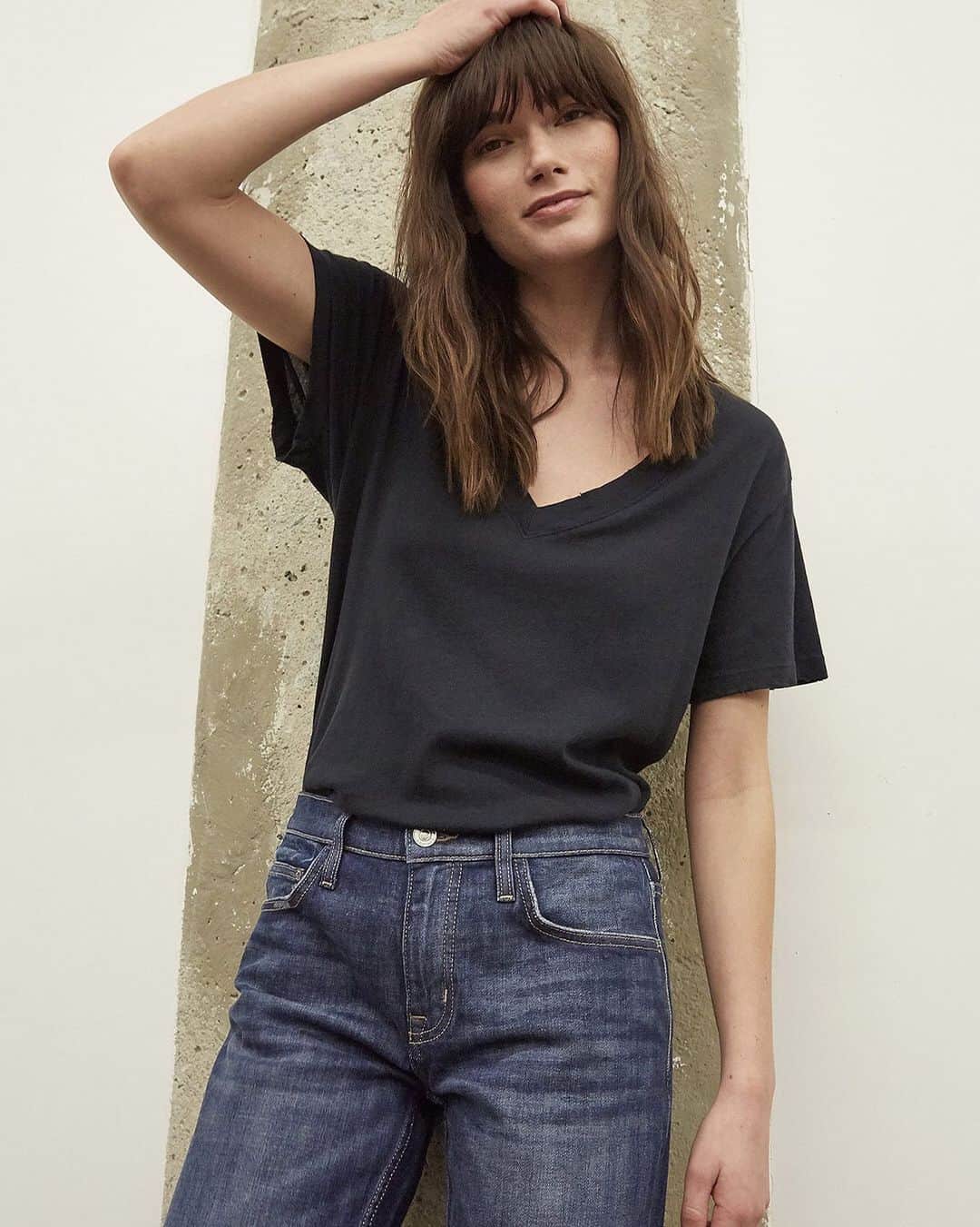 カレントエリオットのインスタグラム：「the feeling of finding the perfect tank or tee to pair with your favorite pair of jeans for that relaxed yet cool look is exactly what we strive for / we've worked to perfect our core tees and tanks to maximize comfort without minimizing any cool」