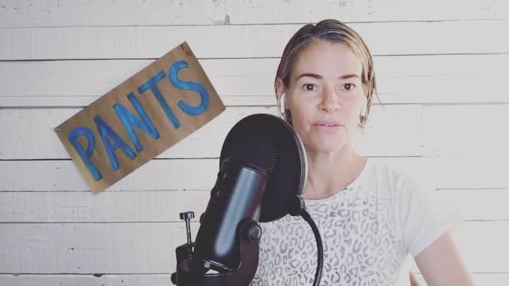 キャサリン・メーニッヒのインスタグラム：「New episode of 👖 tomorrow with the woman who brought us together in the 1st place @ilenechaiken」