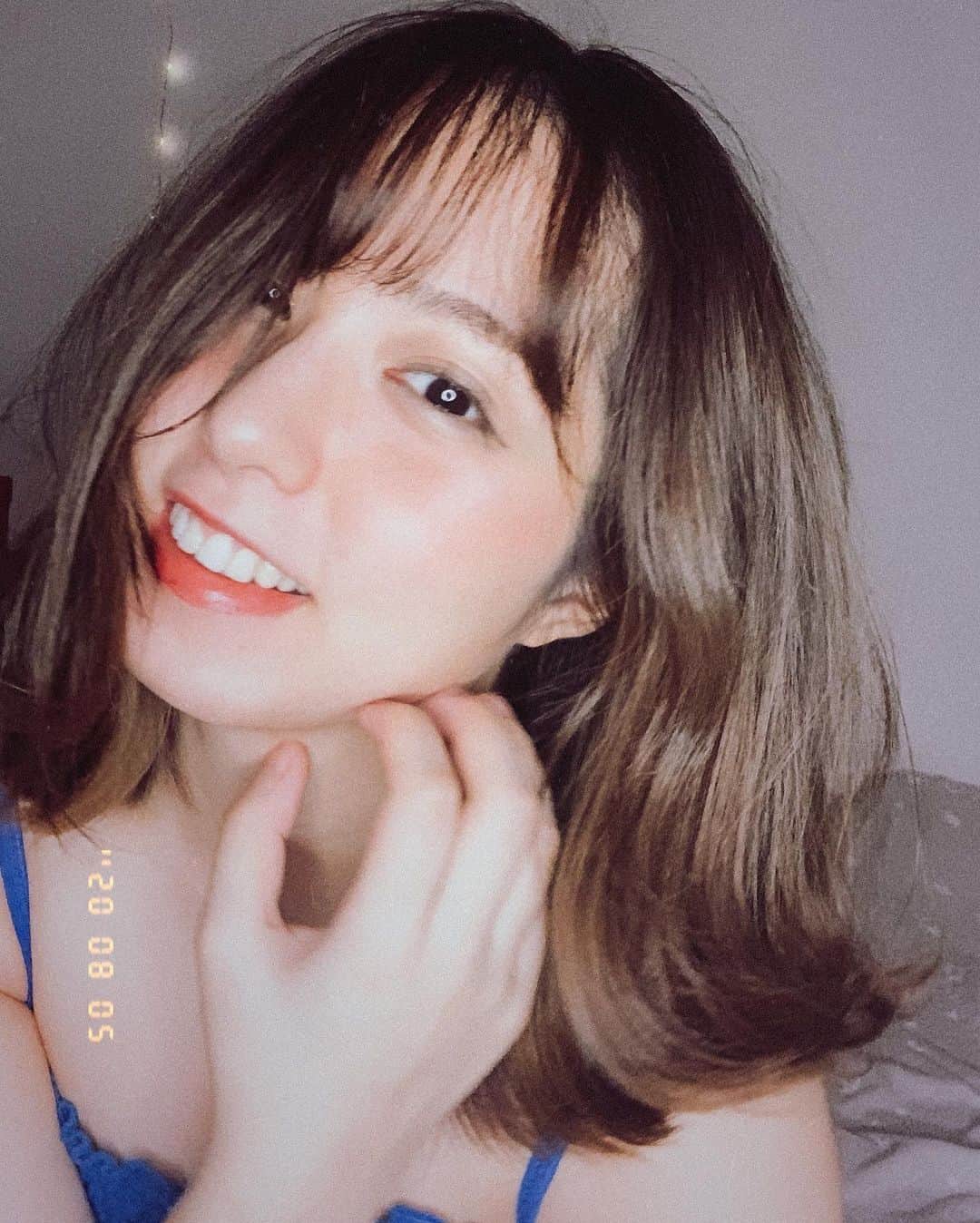 前田美里のインスタグラム：「おはようございます。 最近すっかり夏になったなぁ。 . .  #gm #おはようございます #🌞 #早起き #水曜日 #おうち時間 #stayhome #ノスタルジック #女子力 #自撮り #film #film_jp #photo #summer #selfie #ファインダー越しの私の世界 #写真好きな人と繋がりたい #ヲタク #欅坂46 #日向坂46 #japanesegirl #follow #followme #좋아요 #팔로우미 #팔로미」