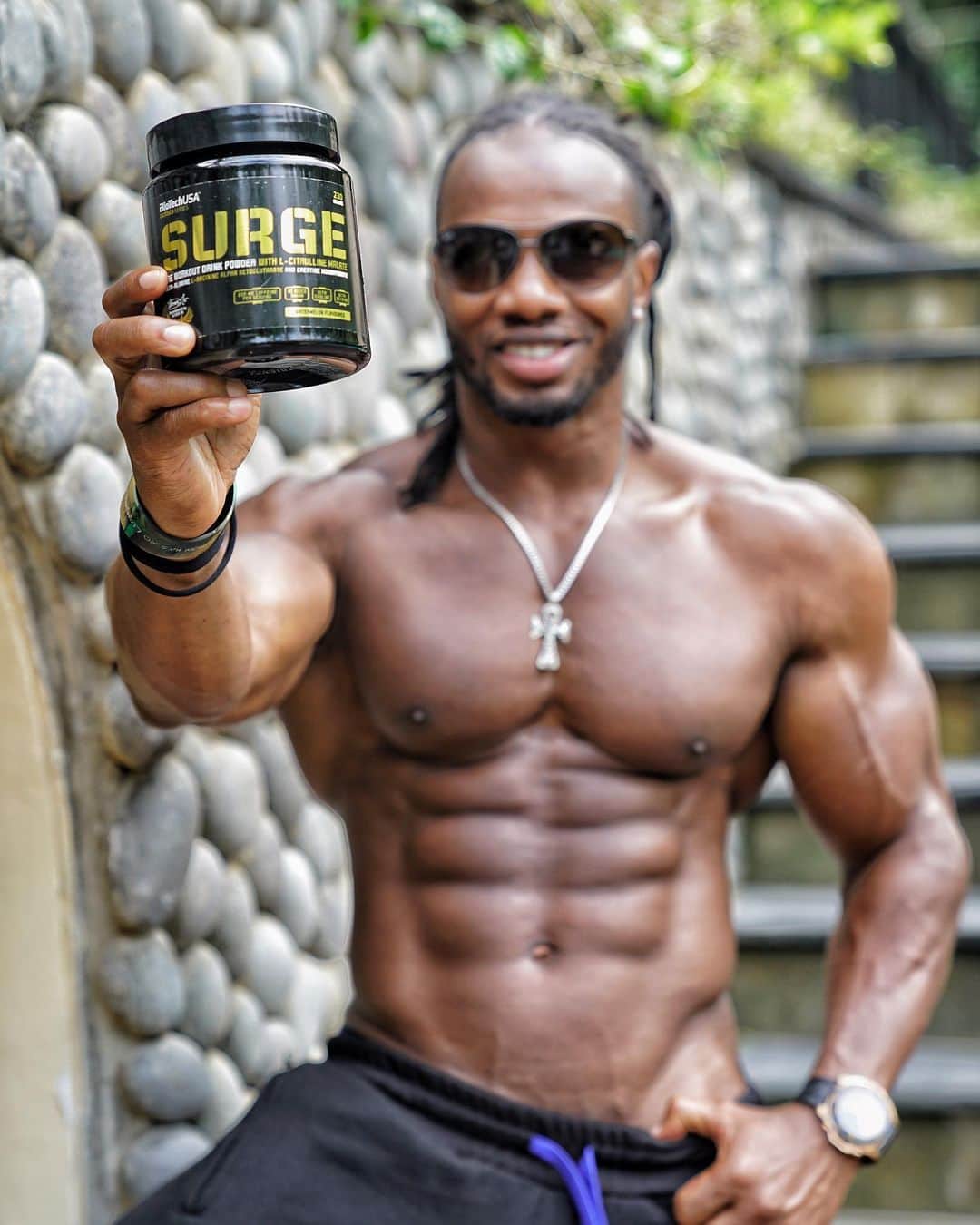 Ulissesworldさんのインスタグラム写真 - (UlissesworldInstagram)「Feel The SURGE 💥 @uapparelworld  SURGE PRE-WORKOUT & ISO WHEY ZERO PROTEIN are exclusively on sale at WWW.UAPPARELWORLD.COM LINK IN MY BIO👆Hurry, stocks are very limited! 🔥 @ulissesseries  _」8月5日 6時39分 - ulissesworld