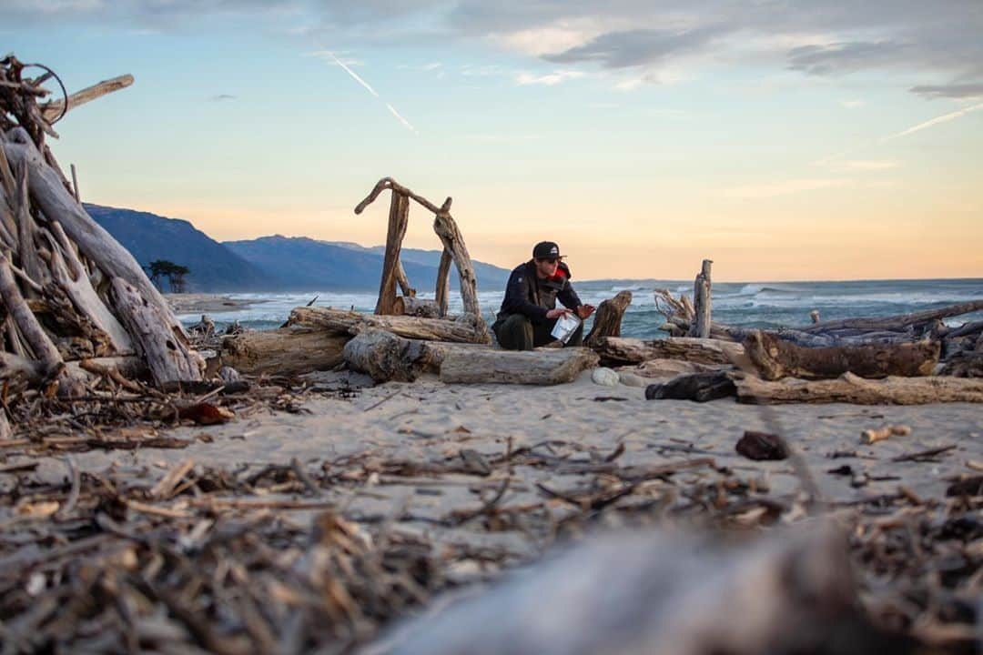 マイケル・ドーソンさんのインスタグラム写真 - (マイケル・ドーソンInstagram)「Found this sweet spot for dinner 🥘 How good is our beautiful little country 🙌🙌  #nzmustdo #nz #stewartisland」8月5日 6時58分 - mrmikedawson