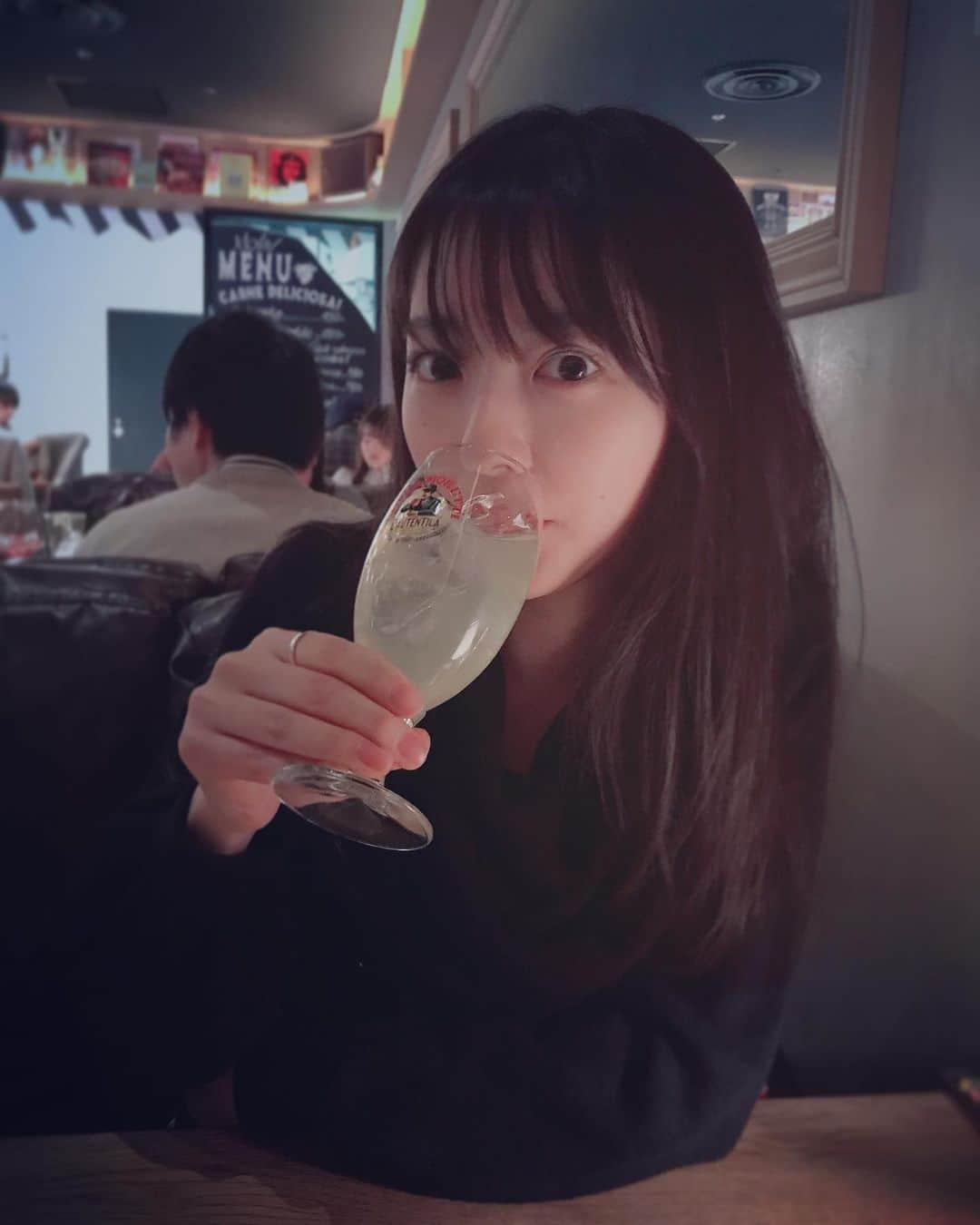 瀧川ありさのインスタグラム：「レモネード飲みたい。写真は冬。」