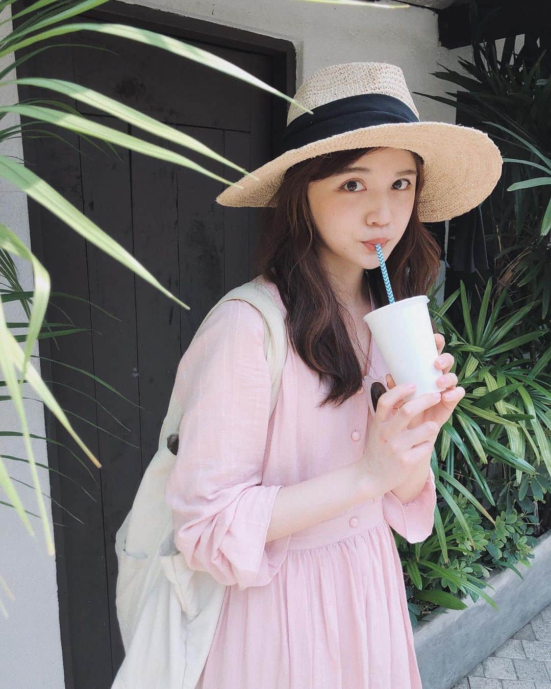 のインスタグラム：「🍹今日は暑かったですね。髪伸ばそうか悩んでます、、、、。(飽き性)」