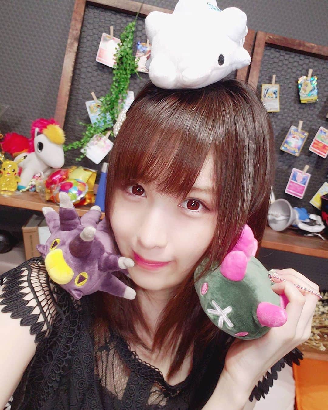 小田桐奈々さんのインスタグラム写真 小田桐奈々instagram ポケカチャンネルのスタジオにナマコブシ バチンウニ ユキハミのちびっこ持っていってるんだけど 大きい子たちも仲間入りしたので毎日話しかけてます やばいひと ナマコブシ バチンウニ