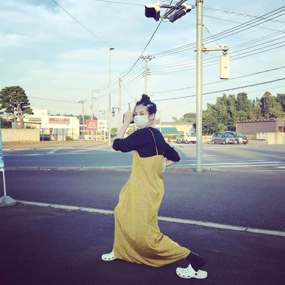 千眼美子さんのインスタグラム写真 - (千眼美子Instagram)「・ 卍。 LINE BLOG更新しました。 よろみづか。 #千眼美子公式 #lineblog」8月4日 23時46分 - yoshiko_sengen