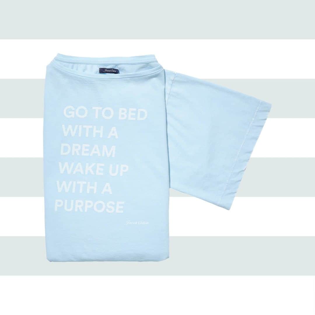 Jacob Cohenのインスタグラム：「Pastel blue dreamy purpose  S/S 20 Woman Collection Made in Italy  #JacobCohen #JacobCohenJeans」