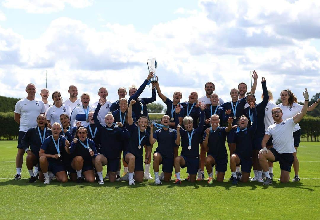 チェルシーFCさんのインスタグラム写真 - (チェルシーFCInstagram)「🏆 2019/20 @BarclaysFAWSL champions! 🏆 @ChelseaFCW 👏 #CFCW #CFC #Chelsea」8月5日 0時12分 - chelseafc