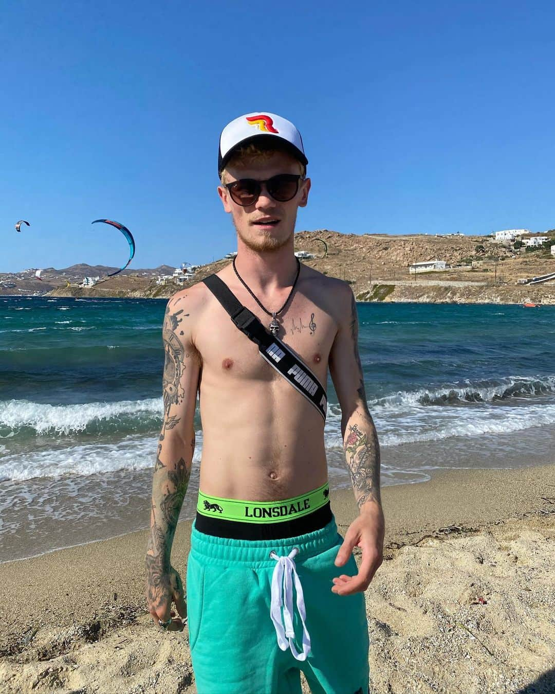 Bars and Melodyさんのインスタグラム写真 - (Bars and MelodyInstagram)「Hello Mykonos 🇬🇷」8月5日 0時21分 - barsandmelody