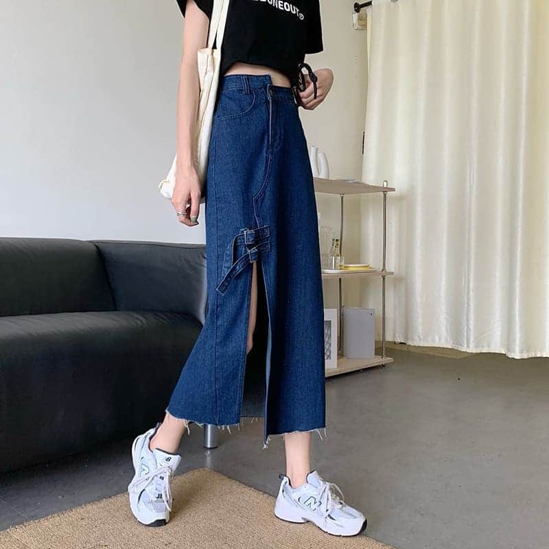 SweetHeart ショップさんのインスタグラム写真 - (SweetHeart ショップInstagram)「ハイウエスト ウエストベルト デニムスカート SHQ500301  (￥2,680)  新作アイテムか 入荷  #ストッキング #パンスト #足フェチ #美脚 #美脚美人 #美脚女子 #脚フェチ #脚 #ストッキング着用 #タイツフェチ #タイツコーデ #美脚になりたい #美脚すぎ #太もも #ミニスカート #ミニスカートコーデ #ヒール #ストッキングフェチ #デニムスカート #スリット」8月5日 0時44分 - sweetheartstore0711