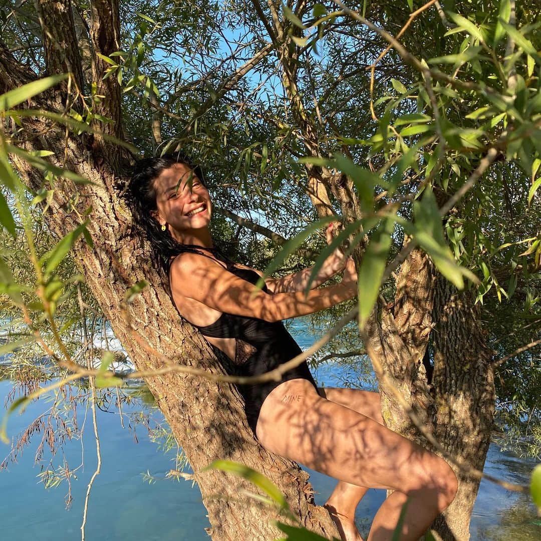 Merve Boluğurのインスタグラム：「Doğa🌱」