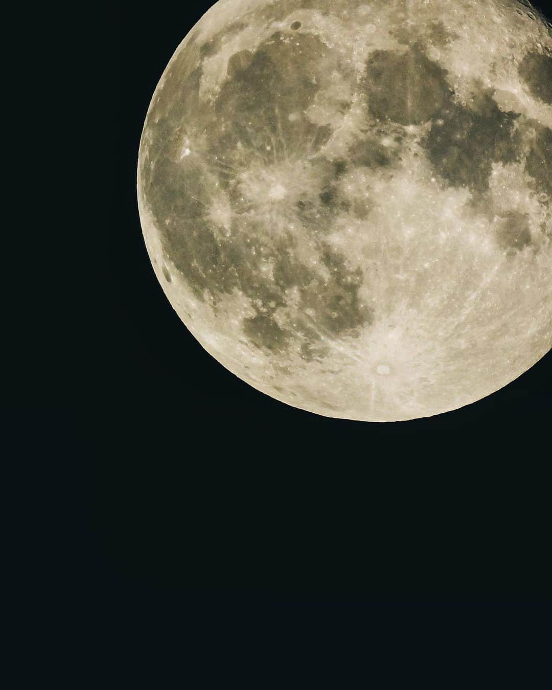 shinichi38のインスタグラム：「﻿ ﻿ Sturgeon Moon 🌝﻿」