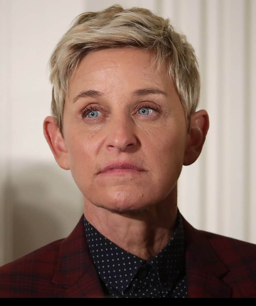 Just Jaredさんのインスタグラム写真 - (Just JaredInstagram)「There are several celebrities who have spoken out in support of Ellen DeGeneres amid her major controversy. Tap this pic in the LINK IN BIO to see who which stars have spoken out with supportive messages. #EllenDeGeneres Photo: Getty」8月5日 1時18分 - justjared