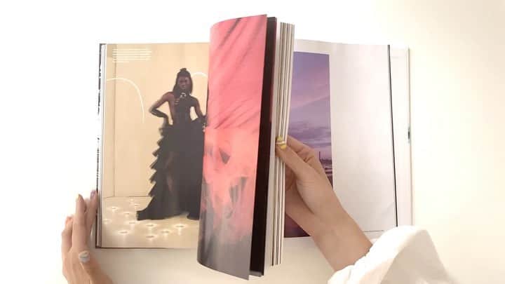 LOVE MAGAZINEのインスタグラム：「Filled with four months of chaos, emotional extremes and fleeting moments of hope, #LOVEDiaries is compiled of over 600 pages, spread across 2 volumes, with entirely different content featured in each volume.  ***  Volume 1 covers @official_kaicapture,@indigolewin  Inside editorials  @alasdairmclellan  @tbonefletcher  @willyvanderperre  #davidesorrenti  @campbelladdy  @sharnaosborne  @tylersphotos  @nikolaivonvismarck  @official_kaicapture  @meganwinstonephoto  #nigelshafron  @jamie.hawkesworth  @xdonavon  @ambercashmere  @jordan_hemingway  @dougiesdiary  @dhughesstudio  @lynettegarland  @jyrrel  @lirisaw  @lilamoss  @joel_meyerowitz   Essays #michaelholden  @pam_boy   ***  Volume 2 covers @rasharn_agyemang, @_jahmad   Inside editorials @davidsimsofficial  @daveyadesida  @jessejohnjenkins  #timwalker  @mario_sorrenti  @indigolewin  @nangoldinstudio  @rasharn_agyemang  @stevenkleinstudio  @felix_cooper  @garethwmcconnell  @_jahmad  @lesliezhang1992  @angelopennetta  @nickwaplington  @stephen.shore  @kanechristopher82  @drewvickers  @shotbylacruz  @drewjarrett1  @gilesdeacon_   Essays @timblanks  @benperdue   ***  @pam_boy’s Manifesto, art directed by @bior_elliott Featured inside Volume 1 and Volume 2  Cover @frenchgold  Inside editorials @rasharn_agyemang @lewishamilton  @ibkamara @williamcult @campbelladdy @oseibonsu_ @aradjoa_nula @bronze_bombshel @jazzgrantstudio  ***  Limited edition covers (on sale early September) #timwalker, @campbelladdy, @daveyadesida, @xdonavon, @indigolewin @jeanius」