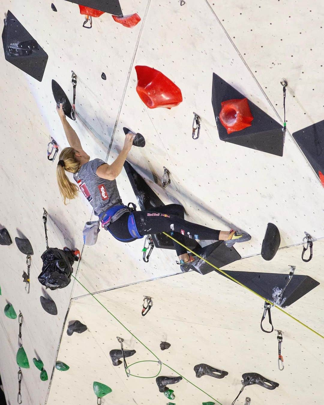 ジェシカ・ピルツさんのインスタグラム写真 - (ジェシカ・ピルツInstagram)「First lead competition of the Austrian Summer Series is over. It was nice to climb on the huge wall in Imst again! It definitely reminded me of my youth years and my first world cup years. The second lead competition takes place on Thursday. Looking forward to climbing nice routes again and to trying a bit harder than last time 🙈🤔 Pictures taken by @wilhelmheiko  @redbull @thenorthface @scarpaspa @sporthilfe.at @sportlandnoe @heeressportzentrum @compex.austria @austriaclimbing」8月5日 1時58分 - jessy_pilz